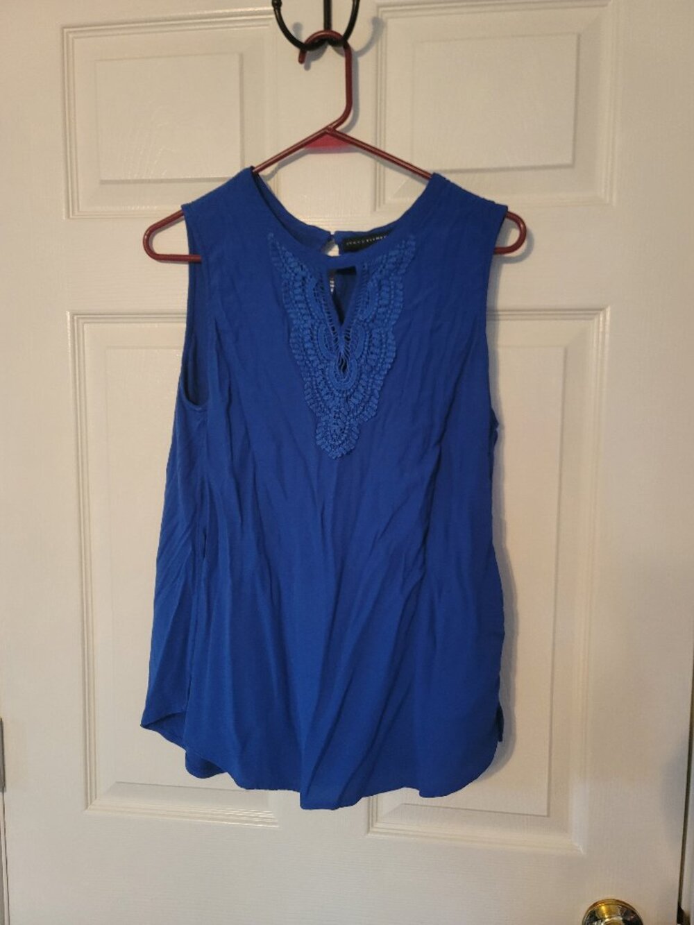 Womens blue Grace Elements sleeveless blouse with lace lining - size L